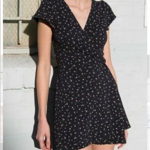 Brandy Melville Robbie floral wrap dress